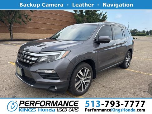 Used 2017 Honda Pilot Touring image 1