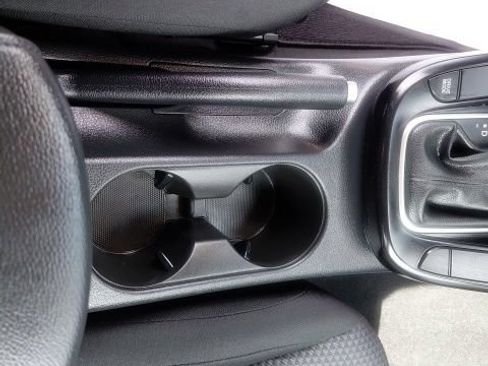 Certified 2025 Kia Soul LX w/ LX Technology Package FWD image 14