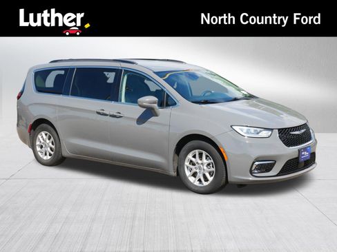 Used 2022 Chrysler Pacifica Touring-L FWD image 1
