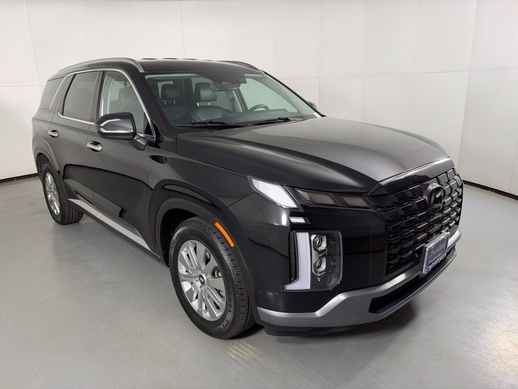 Used 2024 Hyundai Palisade SEL FWD image 2