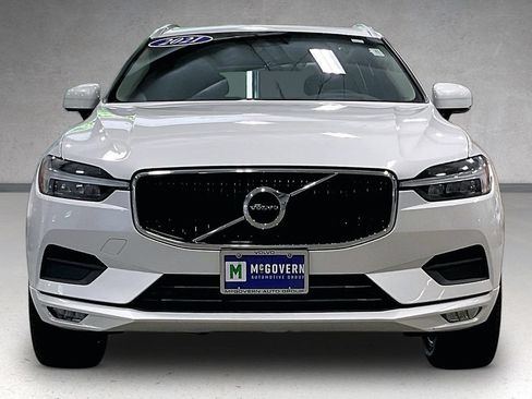 Used 2021 Volvo XC60 T5 Momentum w/ Premium Package AWD/4WD image 2