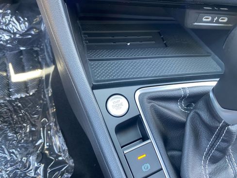 New 2025 Volkswagen Jetta SE image 28