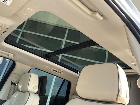 Used 2023 GMC Yukon Denali w/ Denali Reserve Package image 30