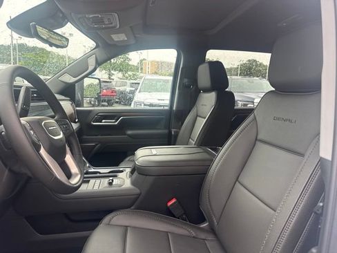 New 2026 GMC Sierra 2500 Denali w/ Denali Reserve Package AWD/4WD image 17
