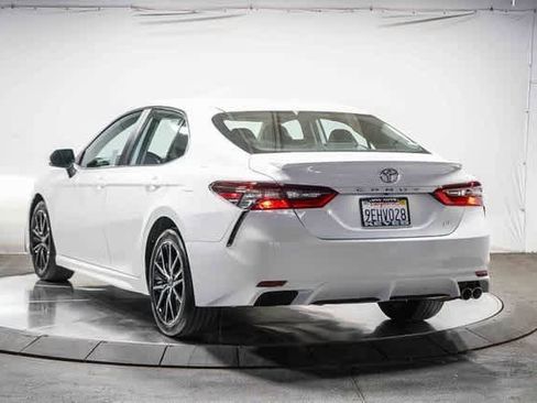 Certified 2023 Toyota Camry SE image 2