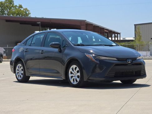 Used 2024 Toyota Corolla LE FWD image 7