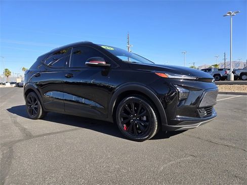 Used 2023 Chevrolet Bolt EUV LT w/ Convenience Package image 2