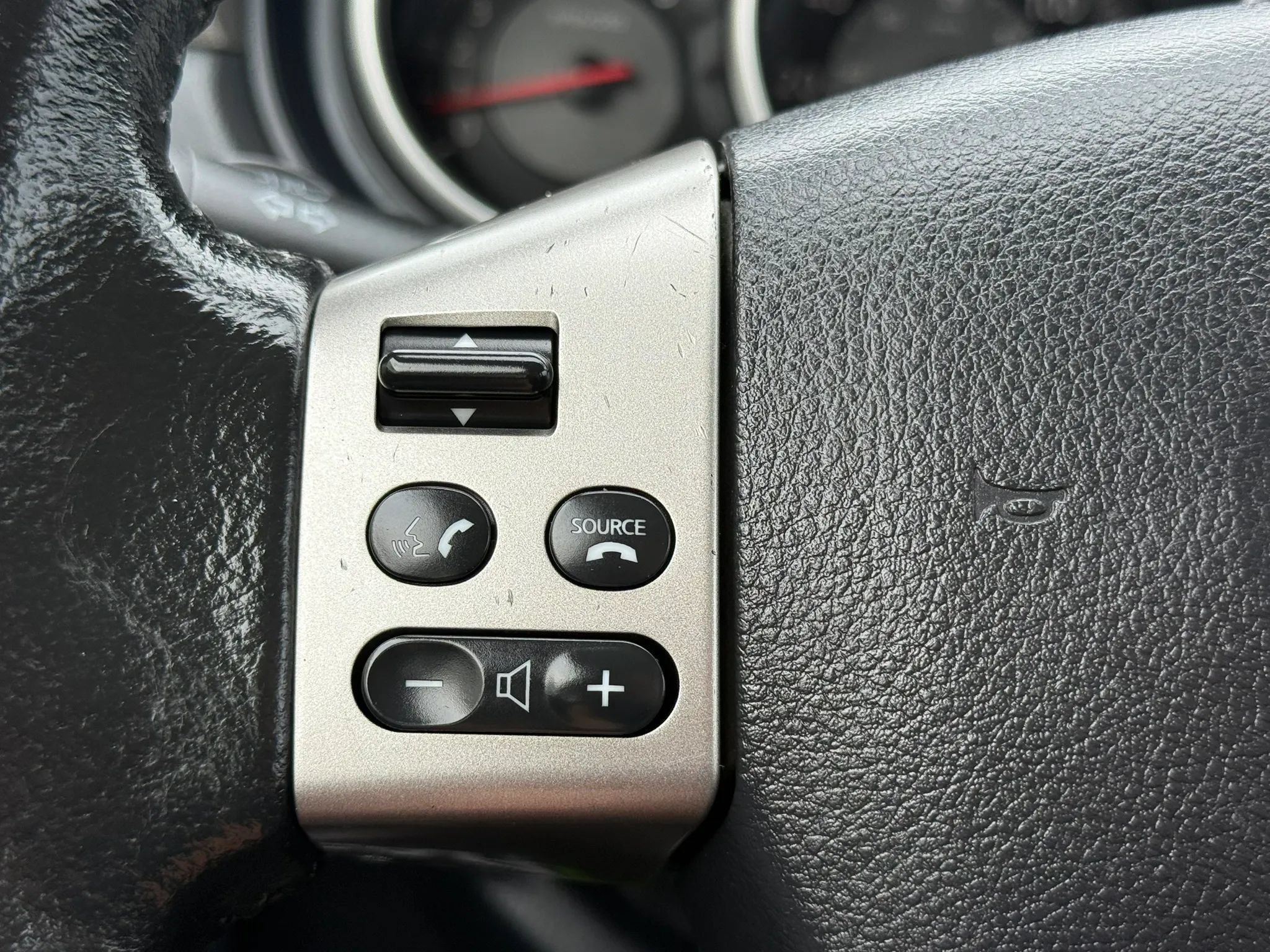 Used 2009 Nissan Versa Sedan w/ Convenience Pkg FWD image 28