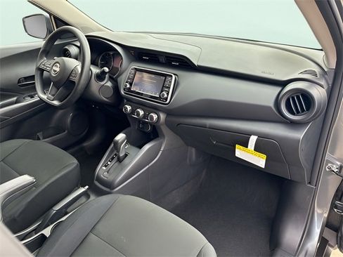 Used 2025 Nissan Kicks Play S image 12