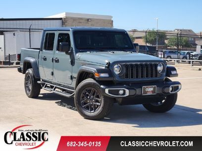 Used 2025 Jeep Gladiator Sport