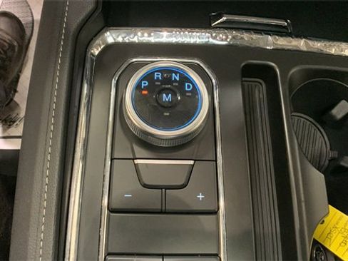 Used 2023 Ford Expedition XLT image 45