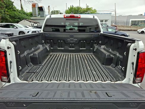 Certified 2024 Chevrolet Colorado LT w/ LT Convenience Package II AWD/4WD image 29