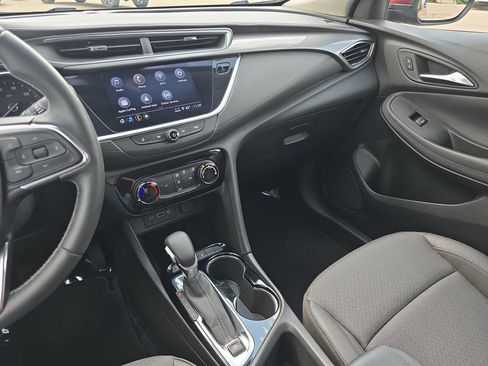 Certified 2023 Buick Encore GX Preferred FWD image 24