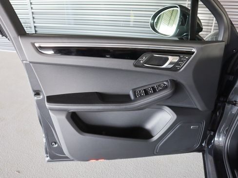 New 2026 Porsche Macan S AWD/4WD image 21