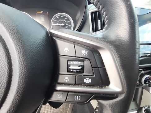 Used 2020 Subaru Forester Limited image 10