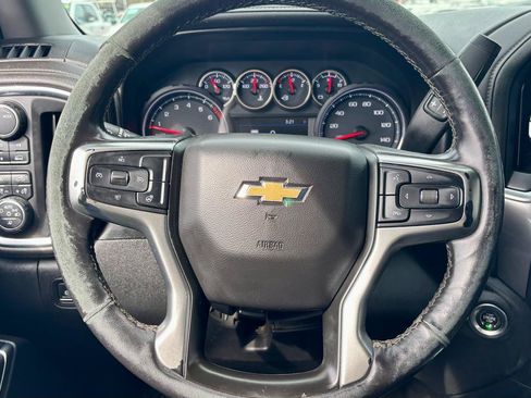 Used 2020 Chevrolet Silverado 1500 LTZ w/ LTZ Convenience Package AWD/4WD image 18