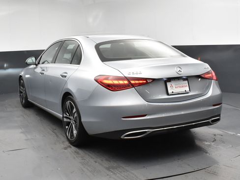 Used 2022 Mercedes-Benz C 300 4MATIC Sedan image 2