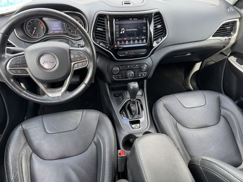 Used 2020 Jeep Cherokee Limited image 14