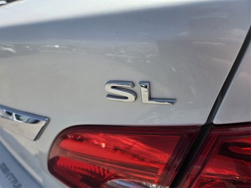 Used 2017 Nissan Sentra SL w/ SL Premium Technology Package image 14