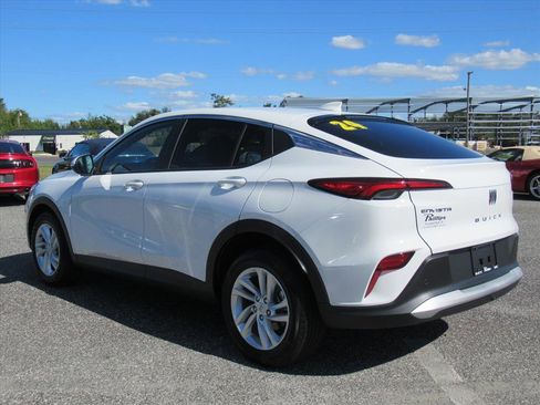 Used 2024 Buick Envista Preferred w/ Convenience I Package image 4