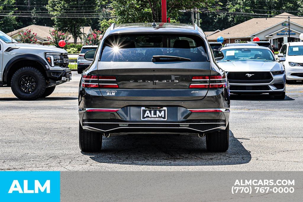 Used 2025 Genesis GV80 2.5T Standard AWD/4WD image 11