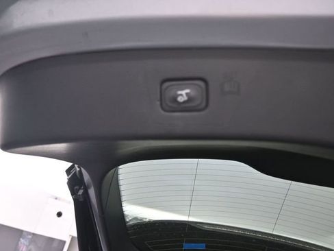 Used 2024 Ford Edge Titanium image 38