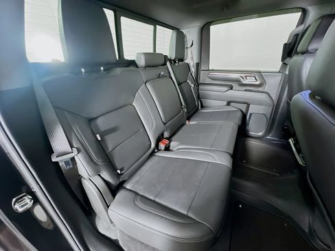 Used 2024 Chevrolet Silverado 3500 LTZ w/ LTZ Plus Package AWD/4WD image 29