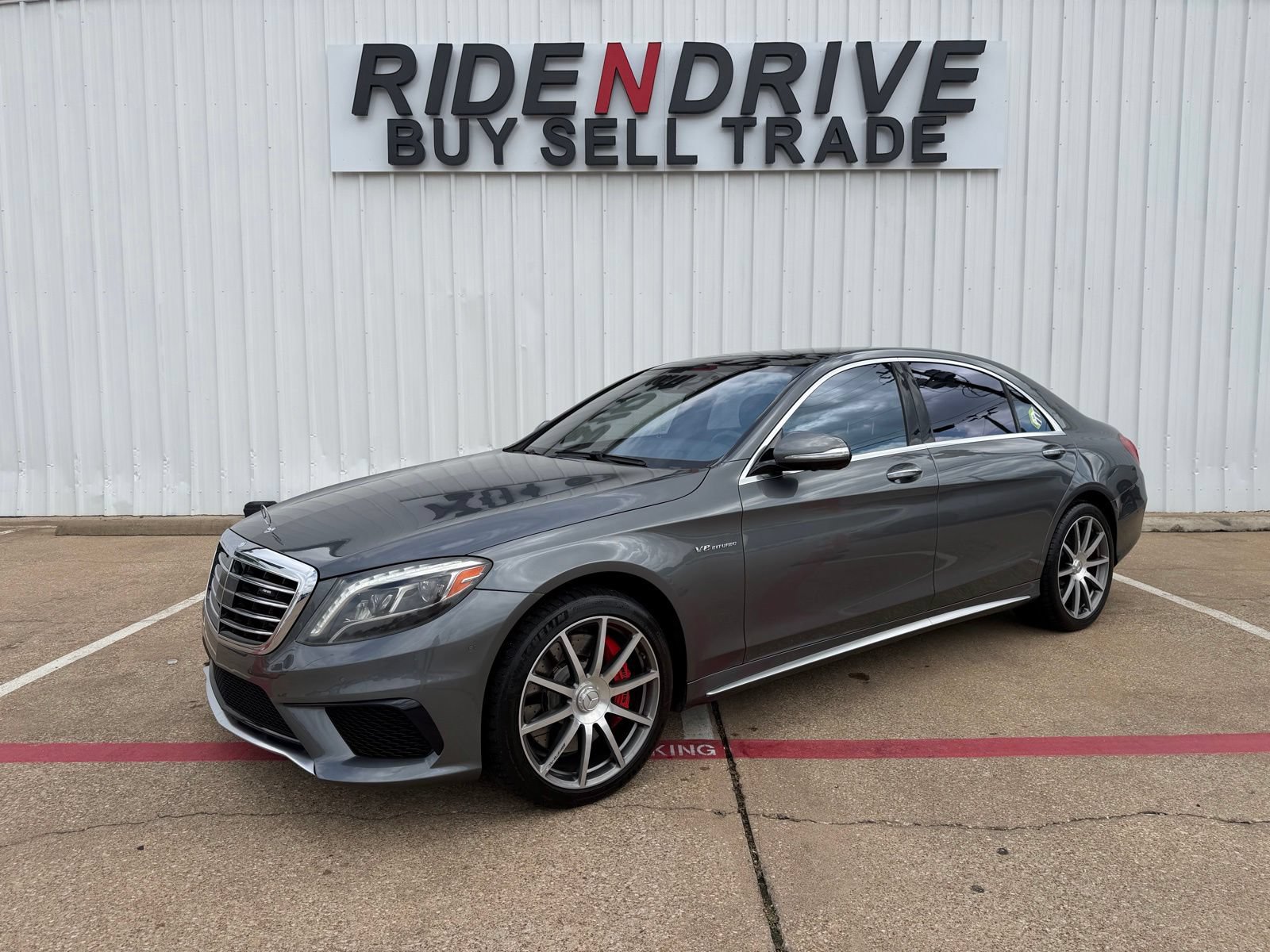 Used 2017 Mercedes-Benz S 63 AMG 4MATIC Sedan w/ Driver Assistance Package image 1
