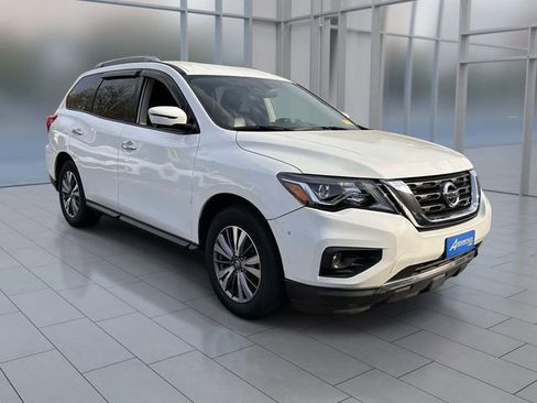 Used 2020 Nissan Pathfinder SL AWD/4WD image 1