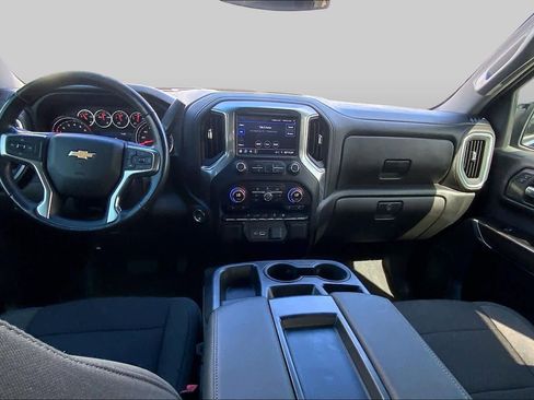 Used 2022 Chevrolet Silverado 1500 LT AWD/4WD image 24