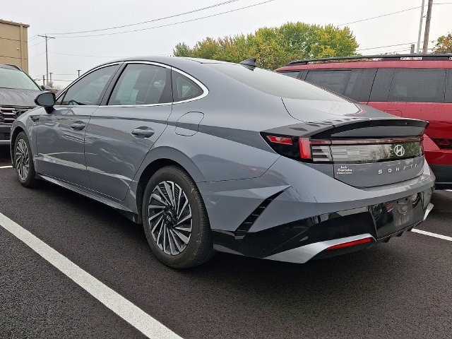 Certified 2024 Hyundai Sonata SEL FWD image 3