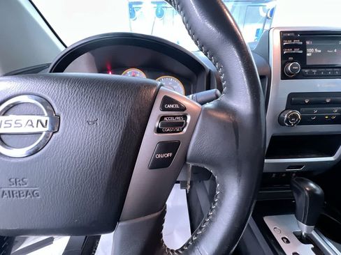 Used 2014 Nissan Titan PRO-4X AWD/4WD image 21