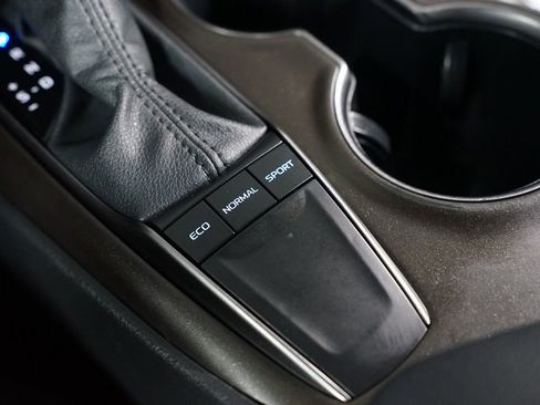 Certified 2024 Toyota Camry SE FWD image 22