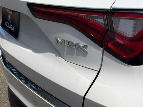 Used 2024 Acura MDX w/ Technology Package FWD image 8