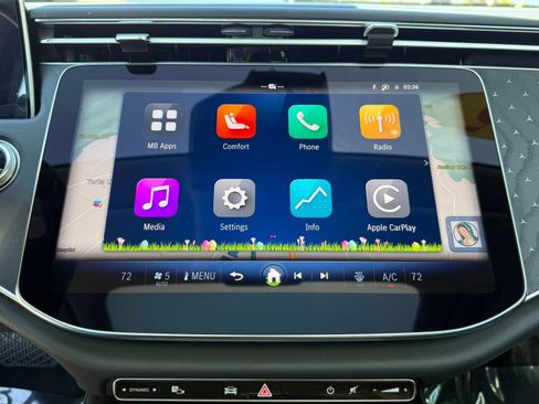 Used 2025 Mercedes-Benz E 350 4MATIC Sedan image 37