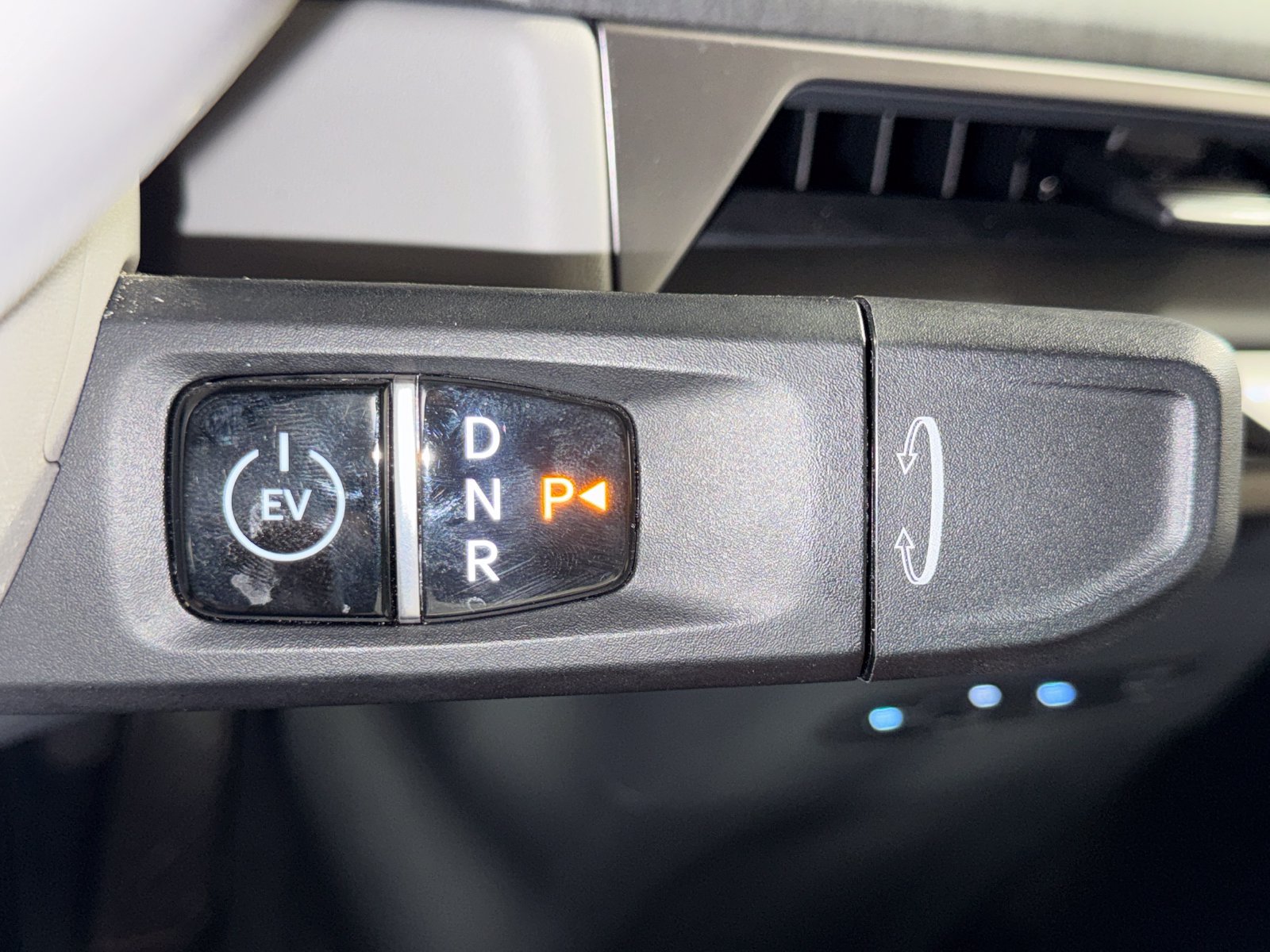 Certified 2024 Kia EV9 Wind AWD/4WD image 16