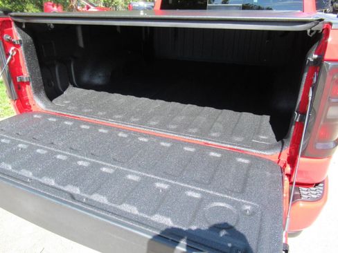 Used 2025 RAM 1500 Big Horn AWD/4WD image 34