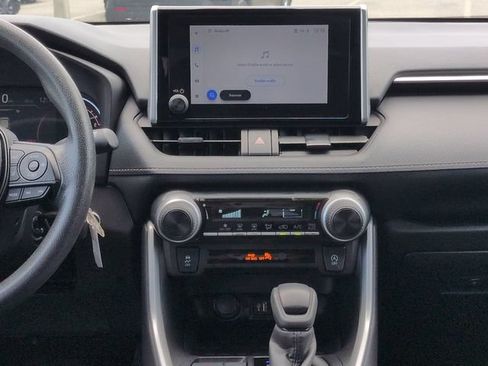 Certified 2025 Toyota RAV4 LE FWD image 18