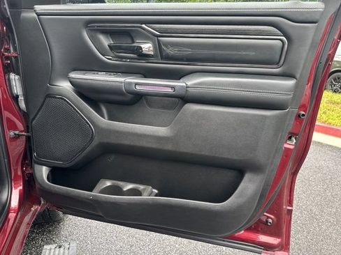 Used 2022 RAM 1500 Limited AWD/4WD image 16