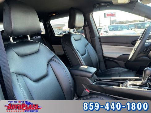 Used 2025 Jeep Compass Limited image 48