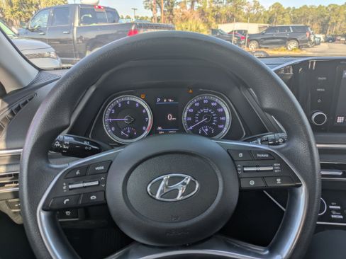 Used 2021 Hyundai Sonata SEL w/ Preferred Accessory Package image 18