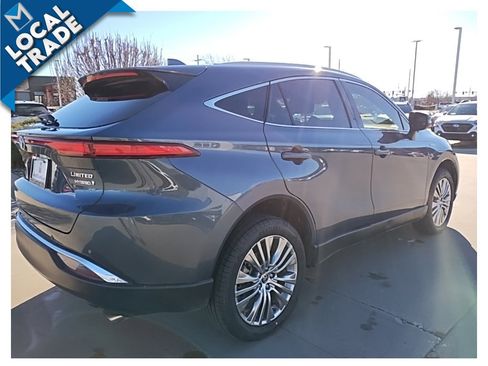 Used 2021 Toyota Venza Limited image 7