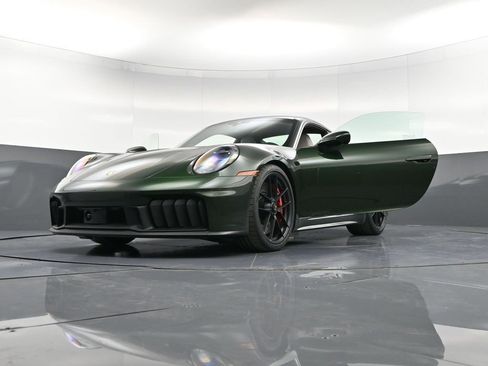 New 2026 Porsche 911 Carrera GTS image 39