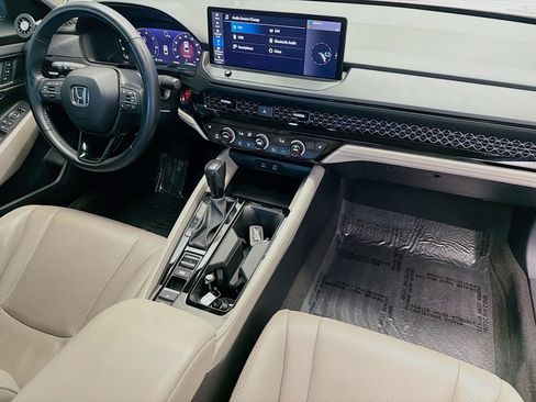 Used 2023 Honda Accord EX-L image 12