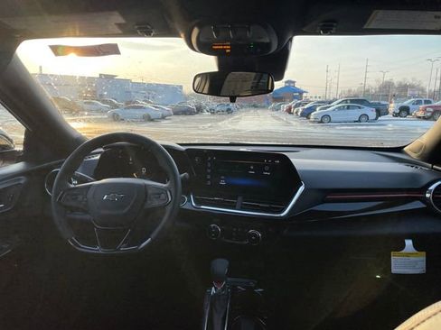 New 2026 Chevrolet Trax RS w/ Sunroof Package image 23