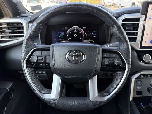 Used 2024 Toyota Tundra Platinum image 18