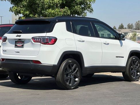 New 2026 Jeep Compass Limited w/ Sun, Sound & Navigation Group AWD/4WD image 4