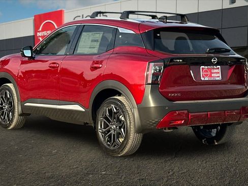 New 2026 Nissan Kicks SR w/ Illumination Package FWD image 7