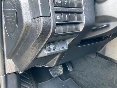 Used 2024 Toyota Tacoma SR RWD image 35