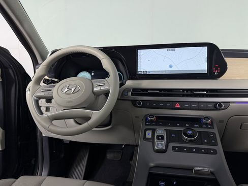 Used 2024 Hyundai Palisade Limited image 14